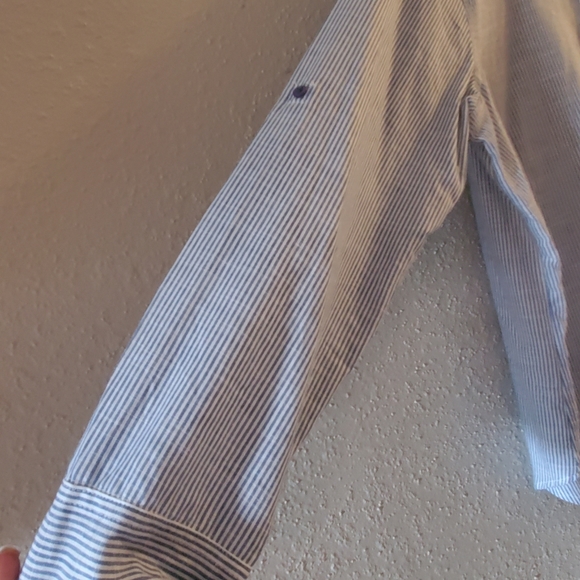 Shirt - Picture 4 of 4